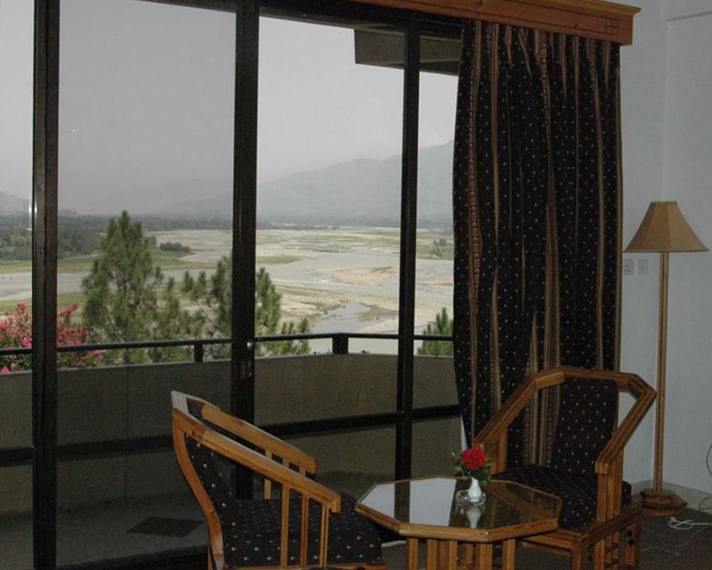 Rock City Resort Mingora Exterior photo